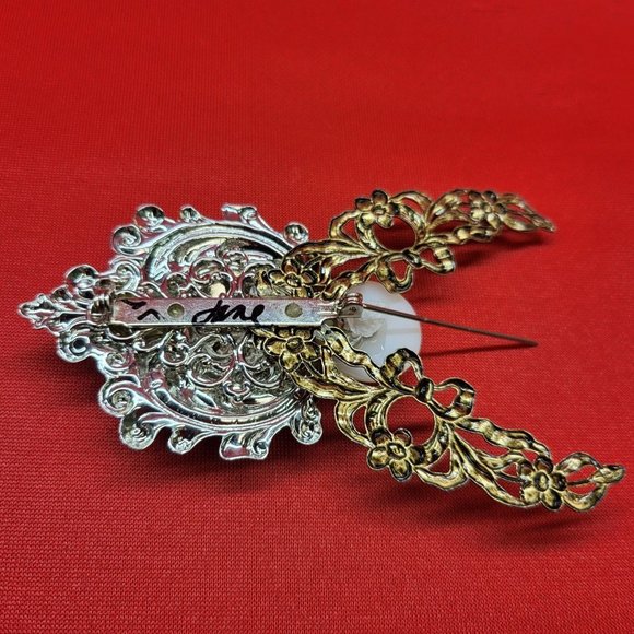 Jane Angel Pin Brooch Metal Gold Silver Signed - Picture 3 of 12
